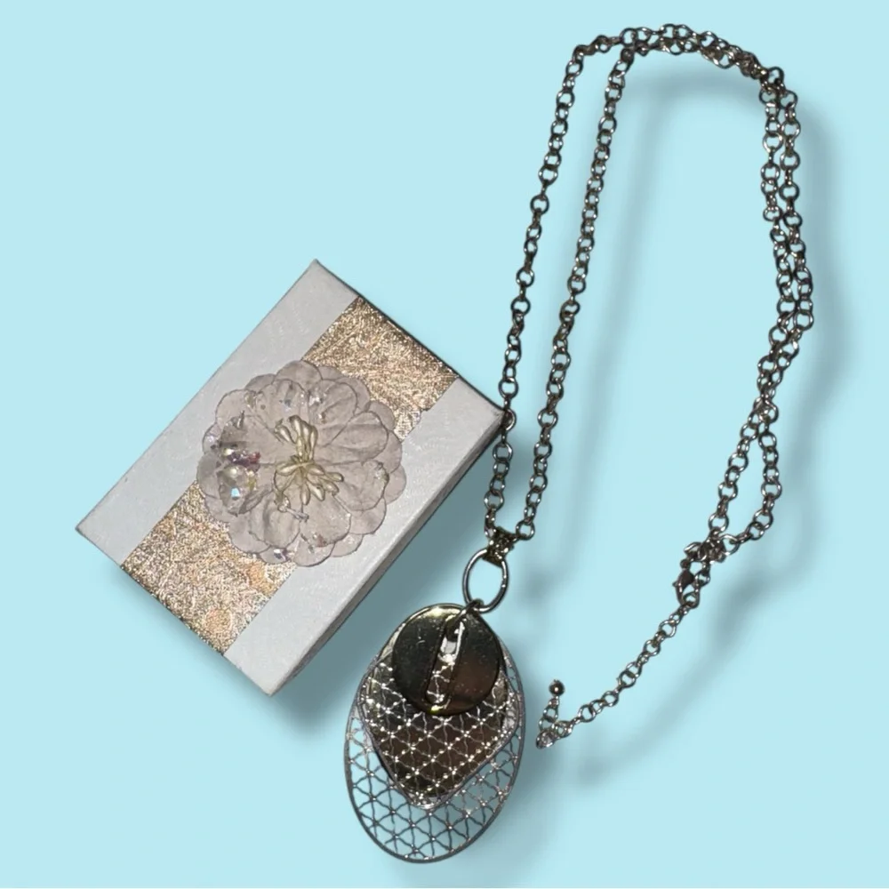 Stylish Silver-tone Multi-Charm Pendant Necklace – Gift Box Included! 🍭